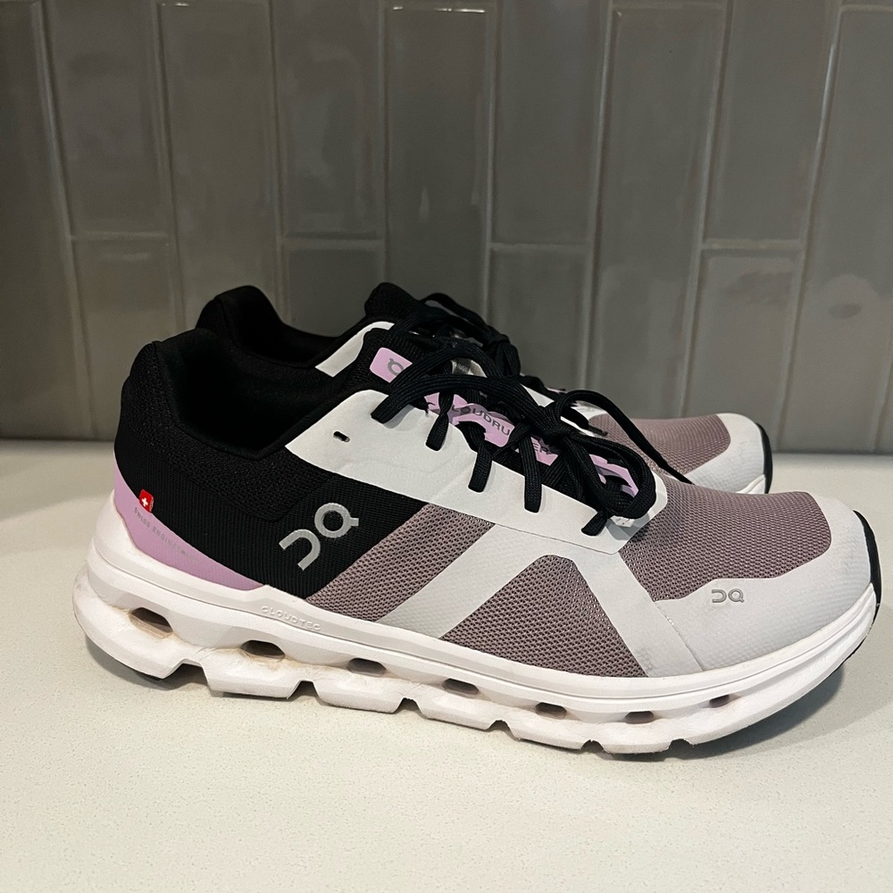On Cloud Cloudrunner - Women’s Size 10.5 - Lavender/White/Black